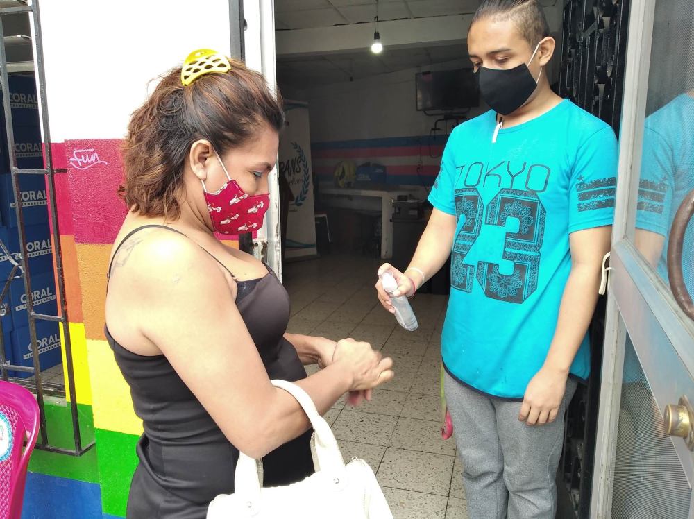 Inauguración del Primer Comedor Comunitario Trans en Guayaquil - Ecuador iniciativa de la Asociación Silueta X (2)